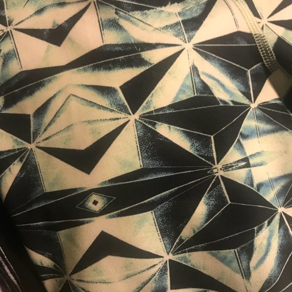 Patterned sport legging - Picture 2 of 2